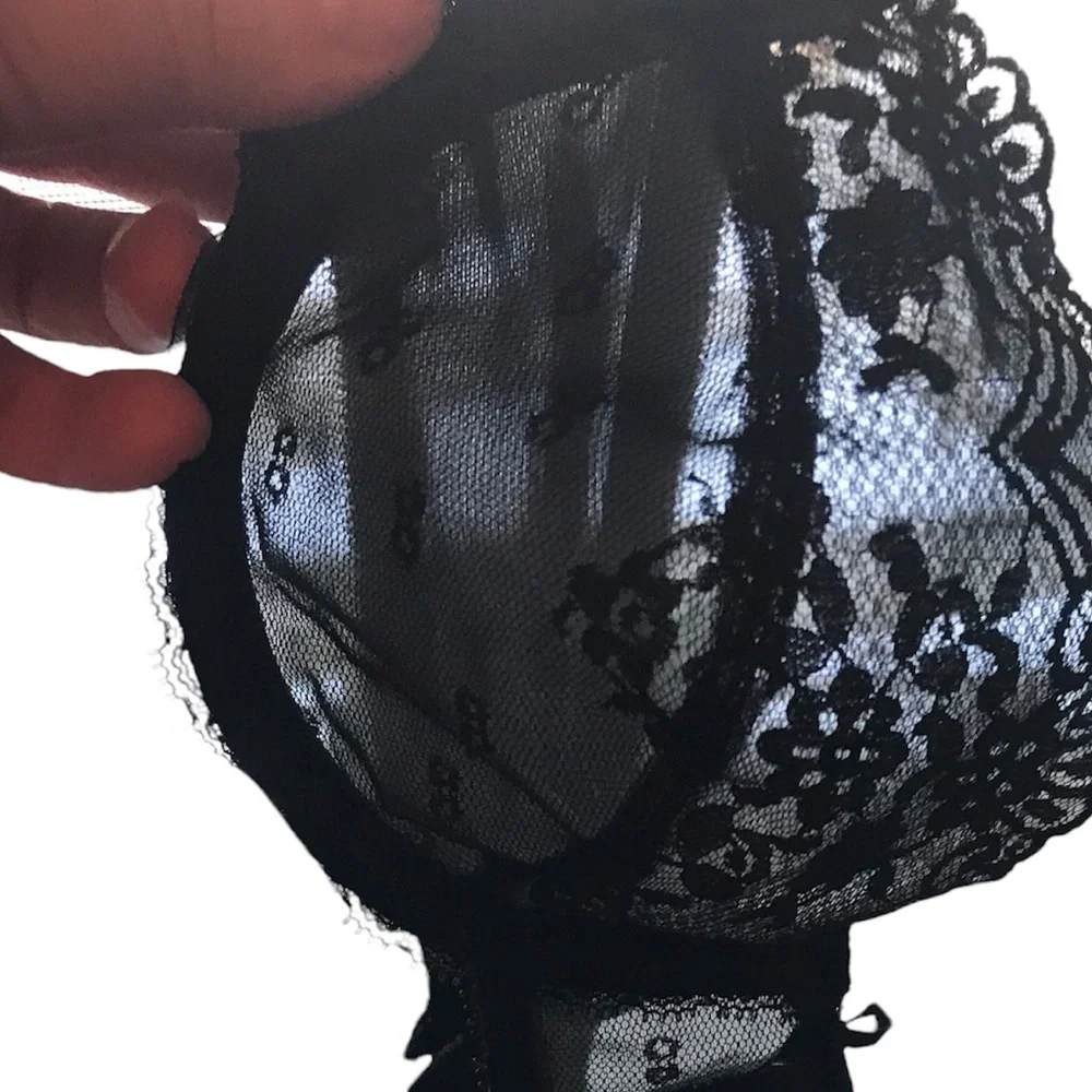 Vintage bra black lace Vanity Fair 36A strapless